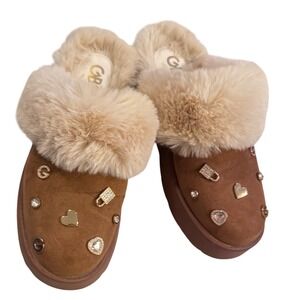 GBG Los Angeles Fuzzy Slippers Mules‎  Worn once
Embellished Accents Women's 7M